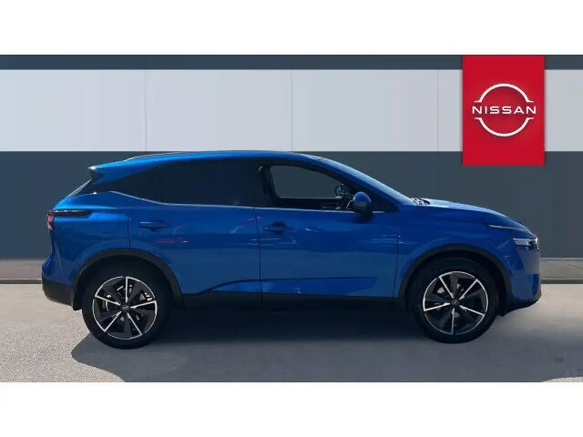 2022-nissan-qashqai-13-dig-t-tekna-158ps-xtronic-big-4