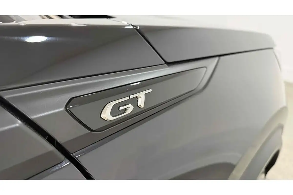 2021-peugeot-2008-suv-15-bluehdi-gt-big-12