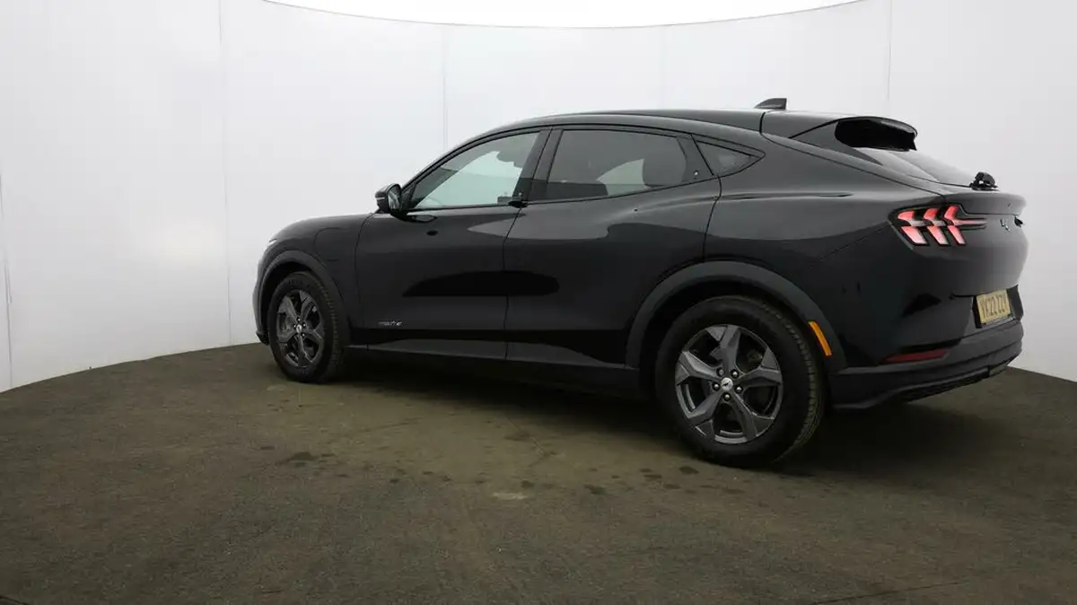 2022-ford-mustang-mach-e-e-standard-range-big-57