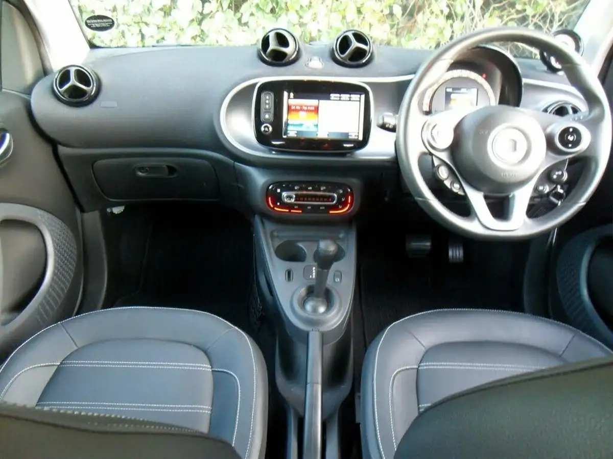 2018-smart-fortwo-10-prime-70bhp-premiumss-coupe-twinamic-big-16