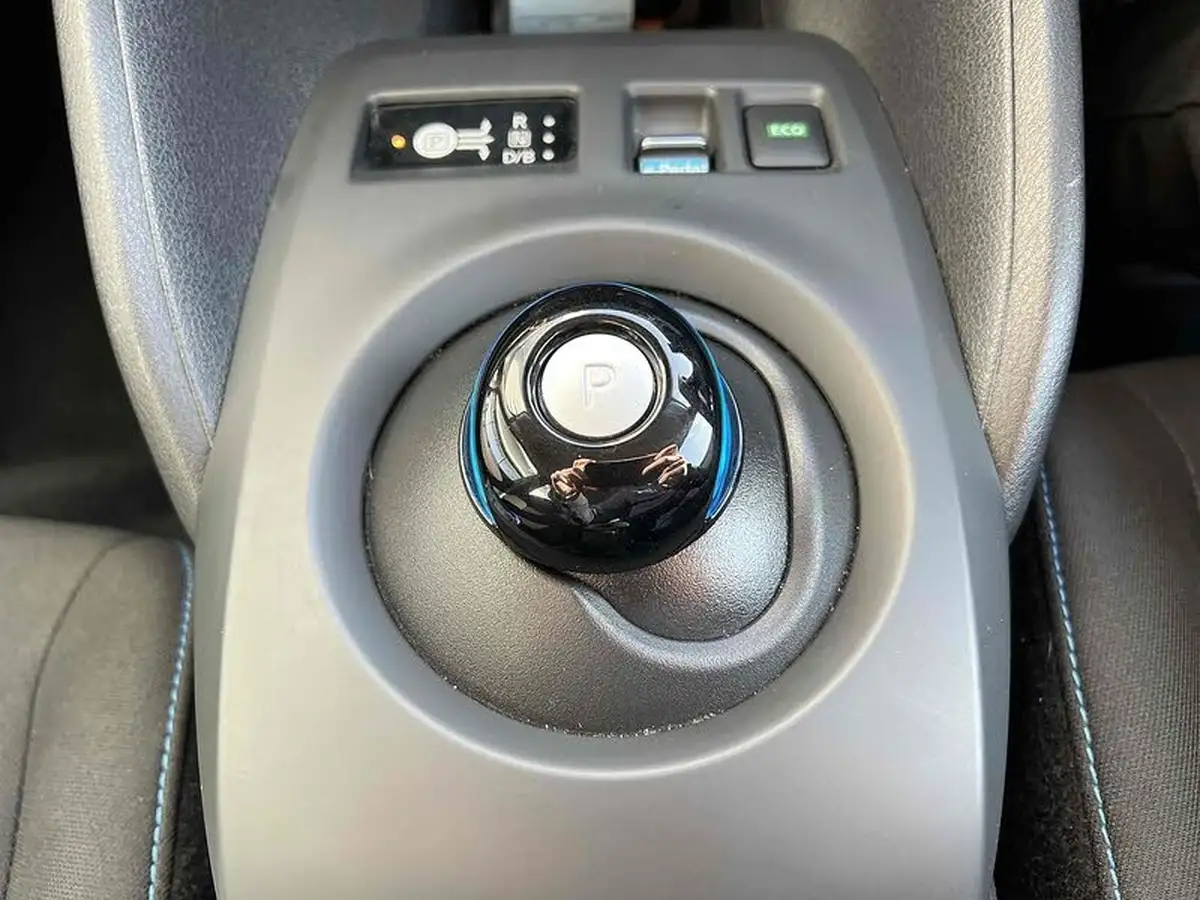 2022-nissan-leaf-e-acenta-big-34