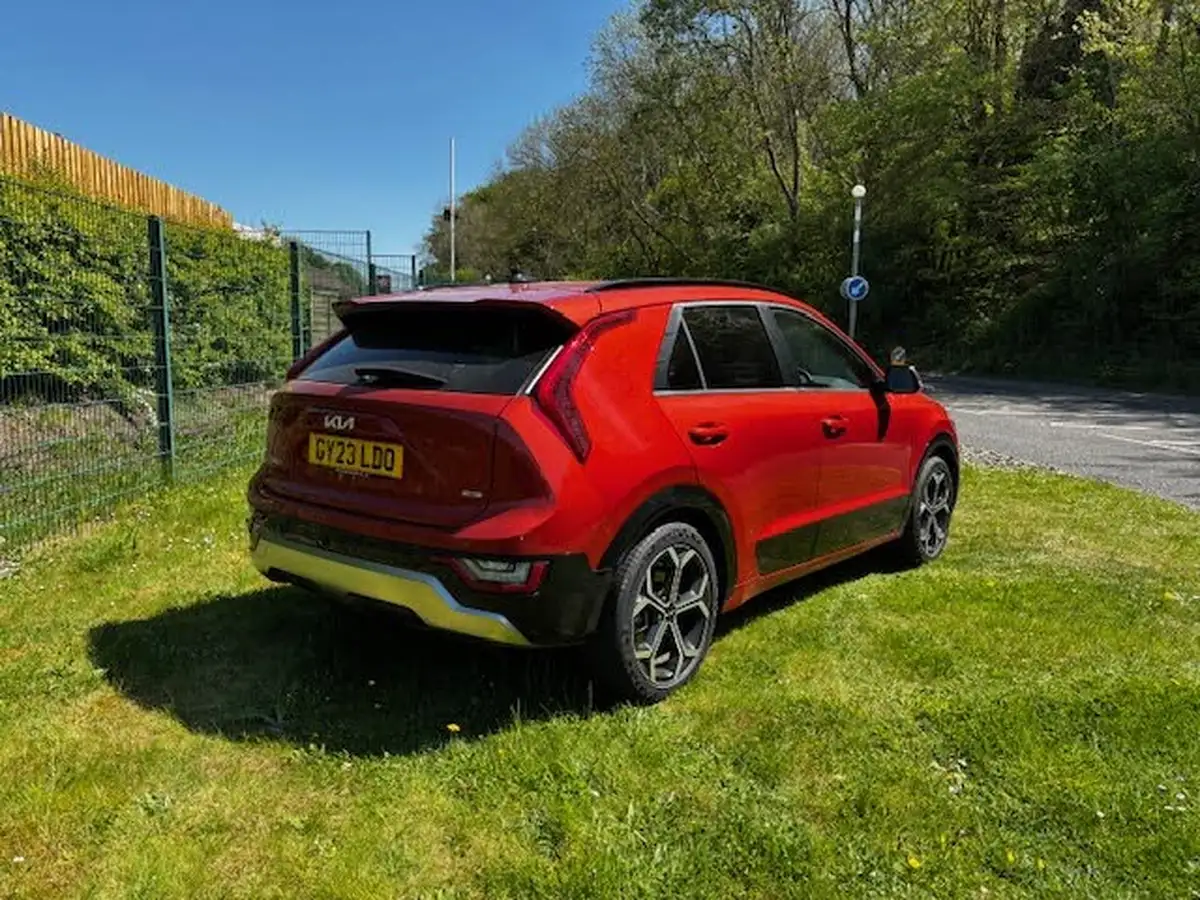 2023-kia-niro-16-gdi-139bhp-hev-132kwh-big-2