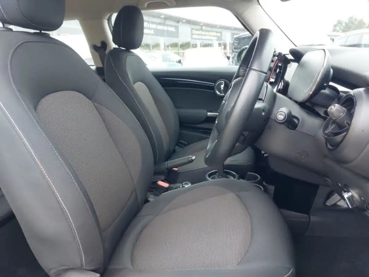 2022-mini-cooper-15-cooper-classic-nav-hatchback-3d-auto-big-18