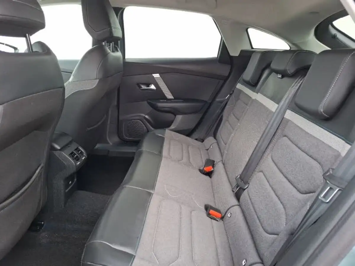 2022-citroen-c4-12-puretech-shine-130ps-big-5