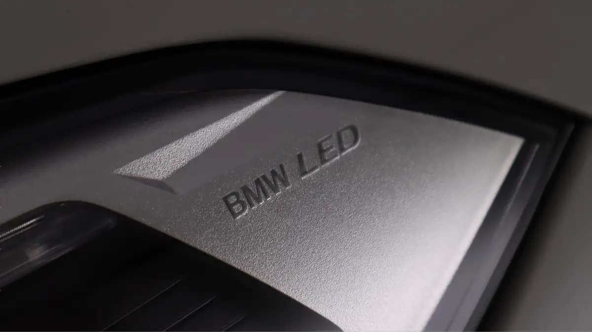 2020-bmw-x1-15-sdrive18i-m-sport-dct-big-23
