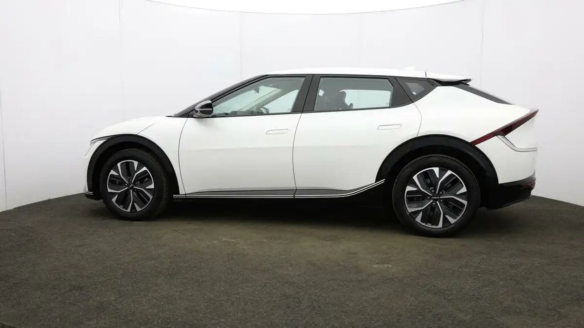 2022-kia-ev6-e-air-big-60