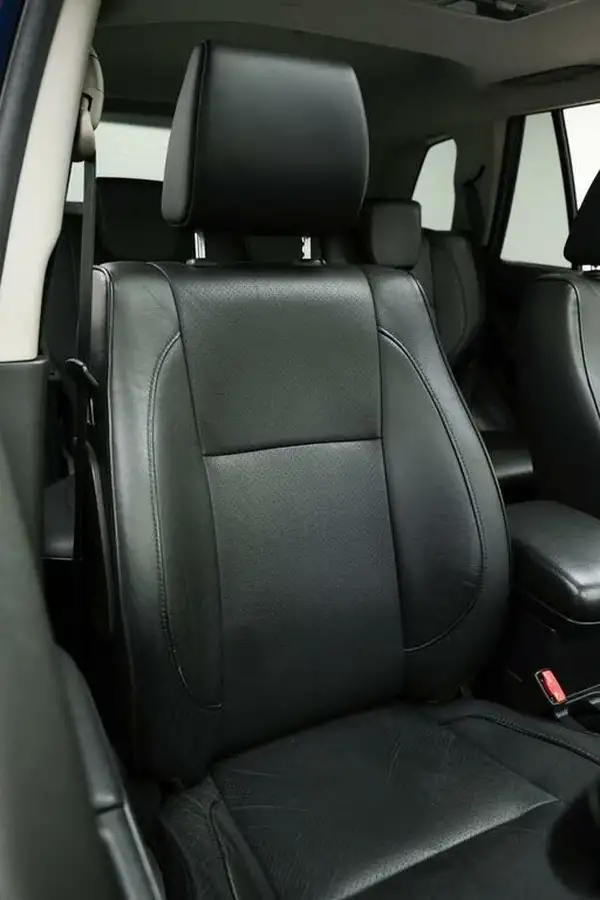 2013-suzuki-grand-vitara-19ddis-sz5-big-9
