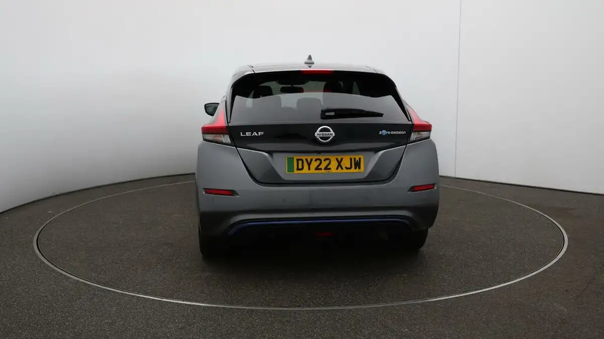 2022-nissan-leaf-e-tekna-big-52