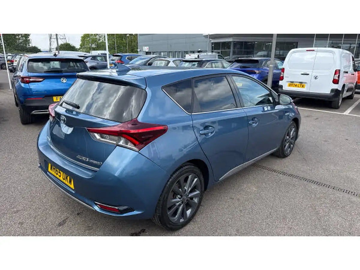 2015-toyota-auris-18-vvt-i-hsd-excel-hatchback-cvt-big-21
