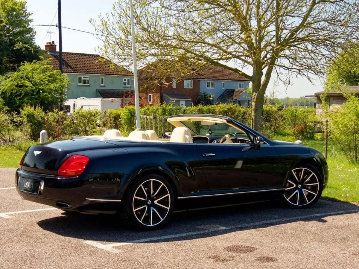 2009-bentley-continental-60-w12-gtc-big-8