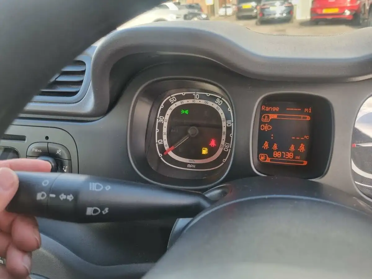 2015-fiat-panda-12-pop-big-6