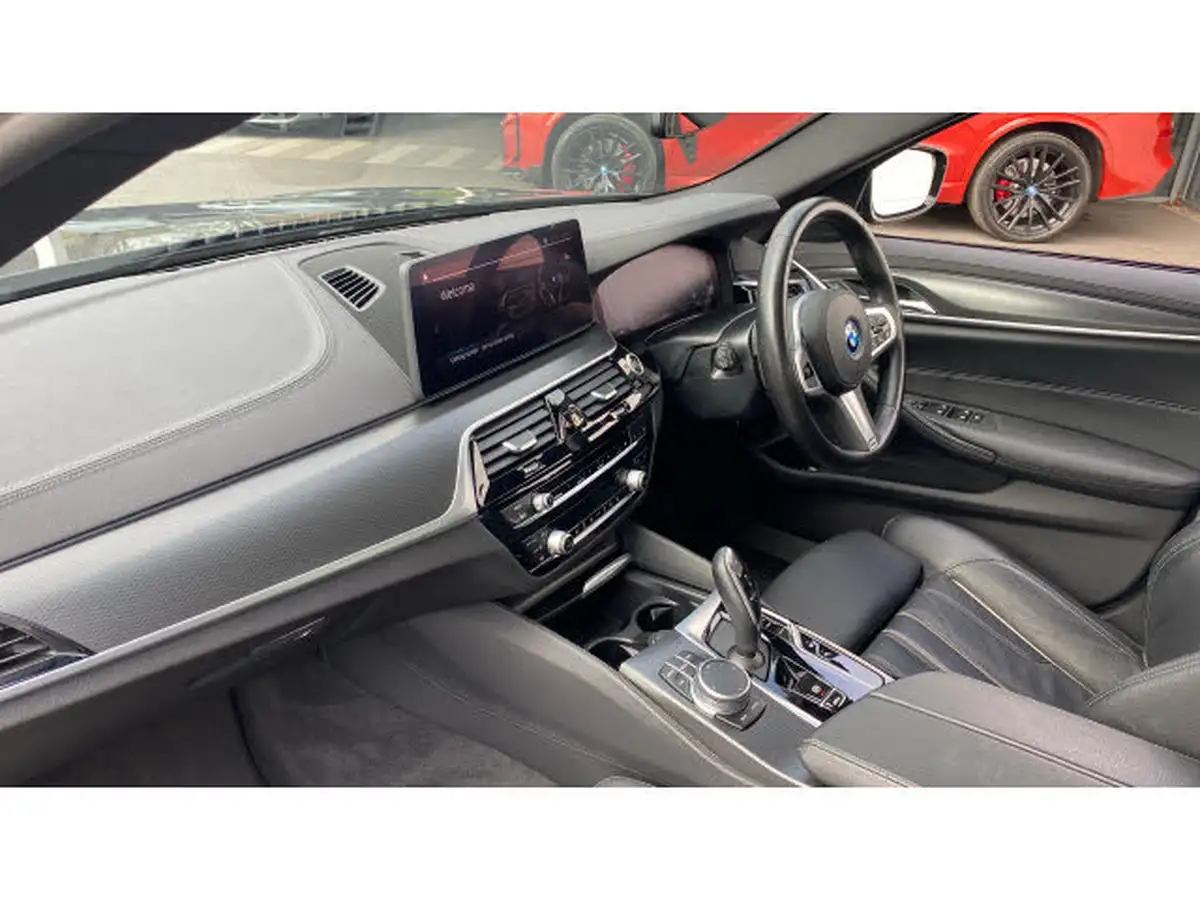 2022-bmw-5-series-20-530e-m-sport-saloon-4d-big-6