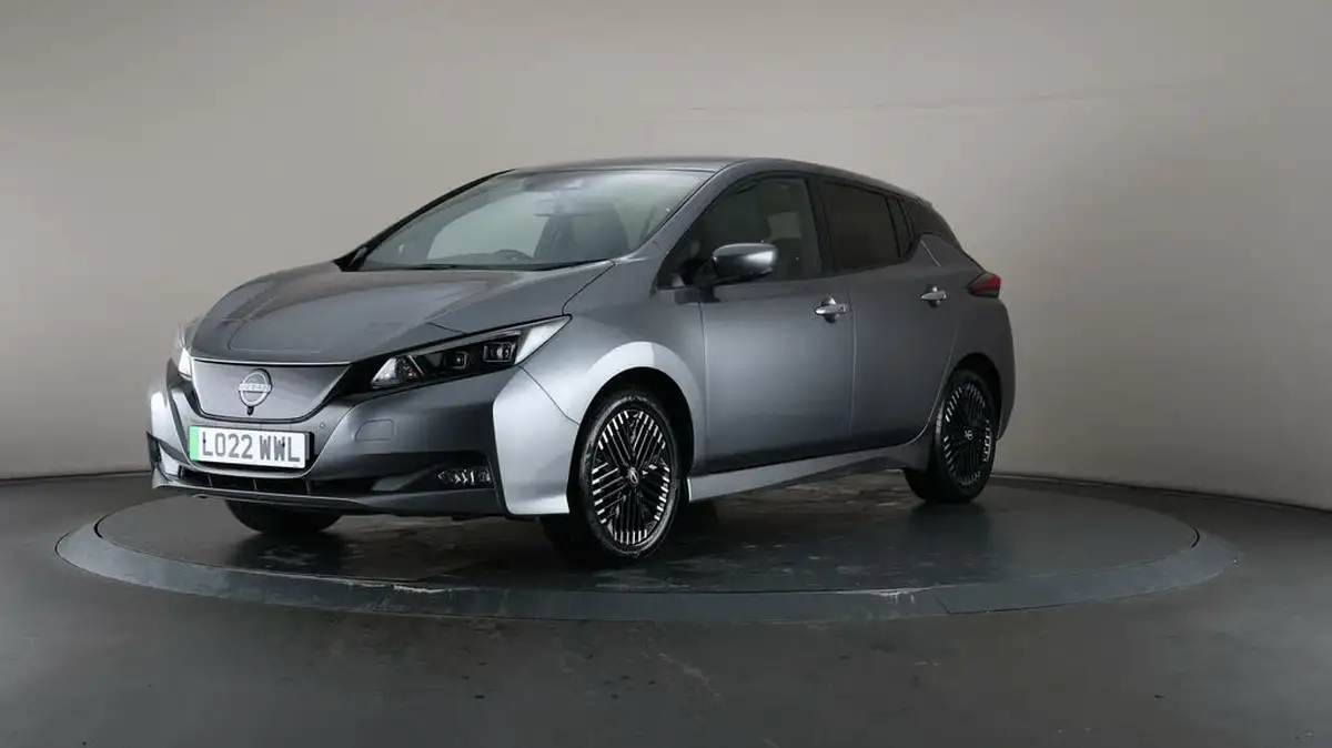 2022-nissan-leaf-e-tekna-39kwh-big-33