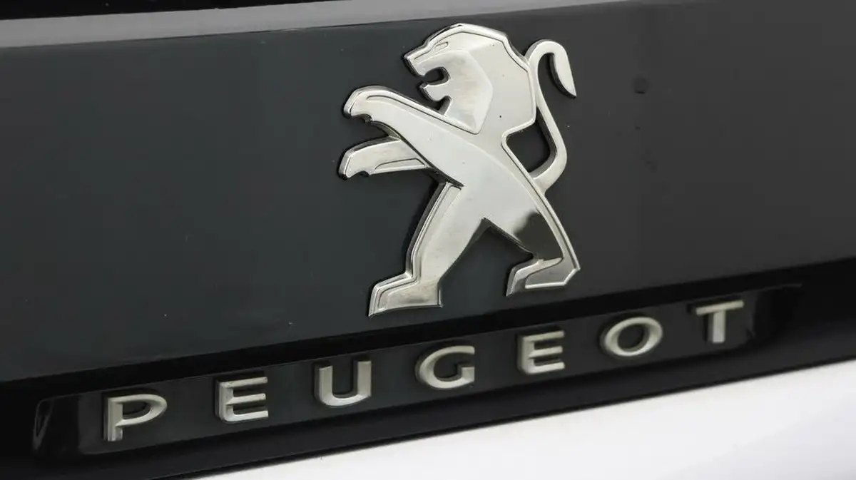 2020-peugeot-5008-suv-12-puretech-gt-line-premium-eat8-big-19