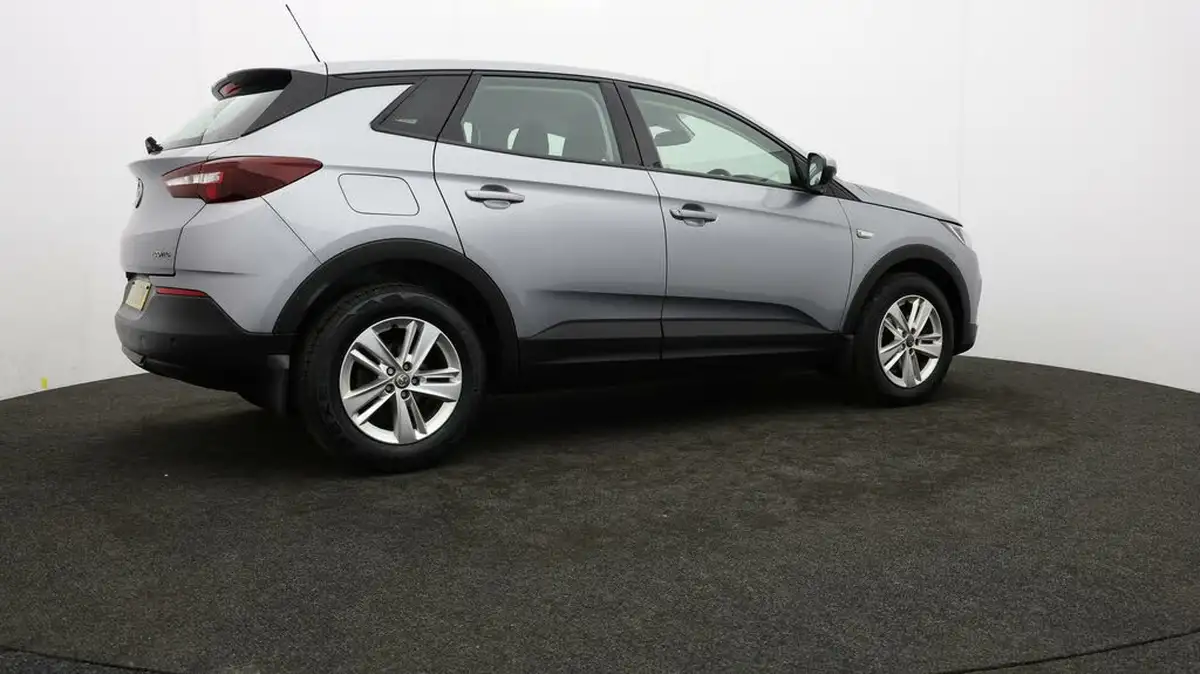 2020-vauxhall-grandland-x-12-se-big-15