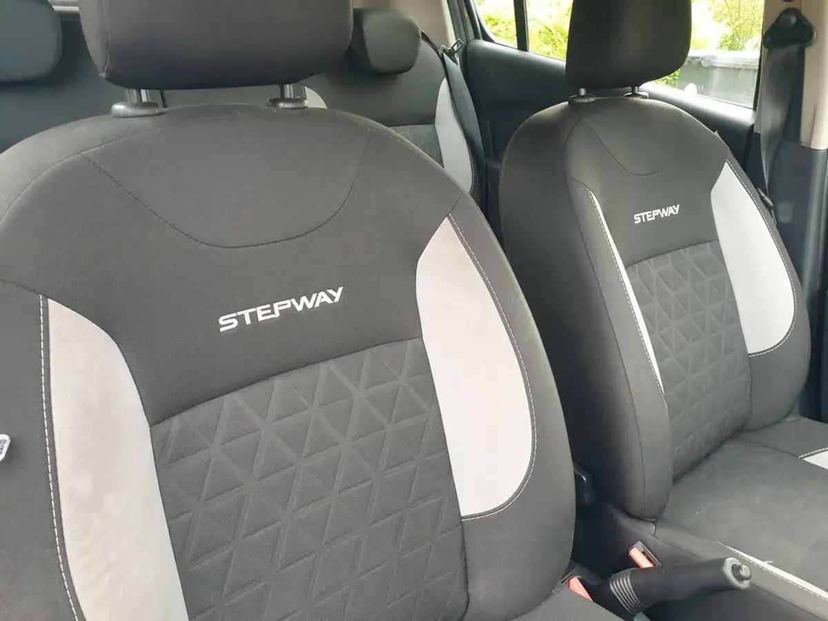 2015-dacia-sandero-stepway-15d-laureate-big-4