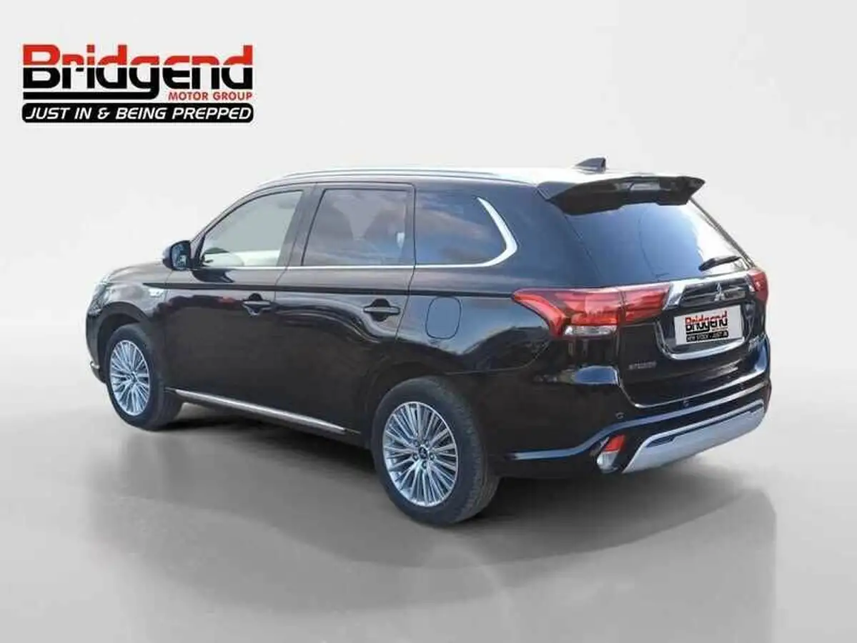 2019-mitsubishi-outlander-24-5hs-phev-big-2