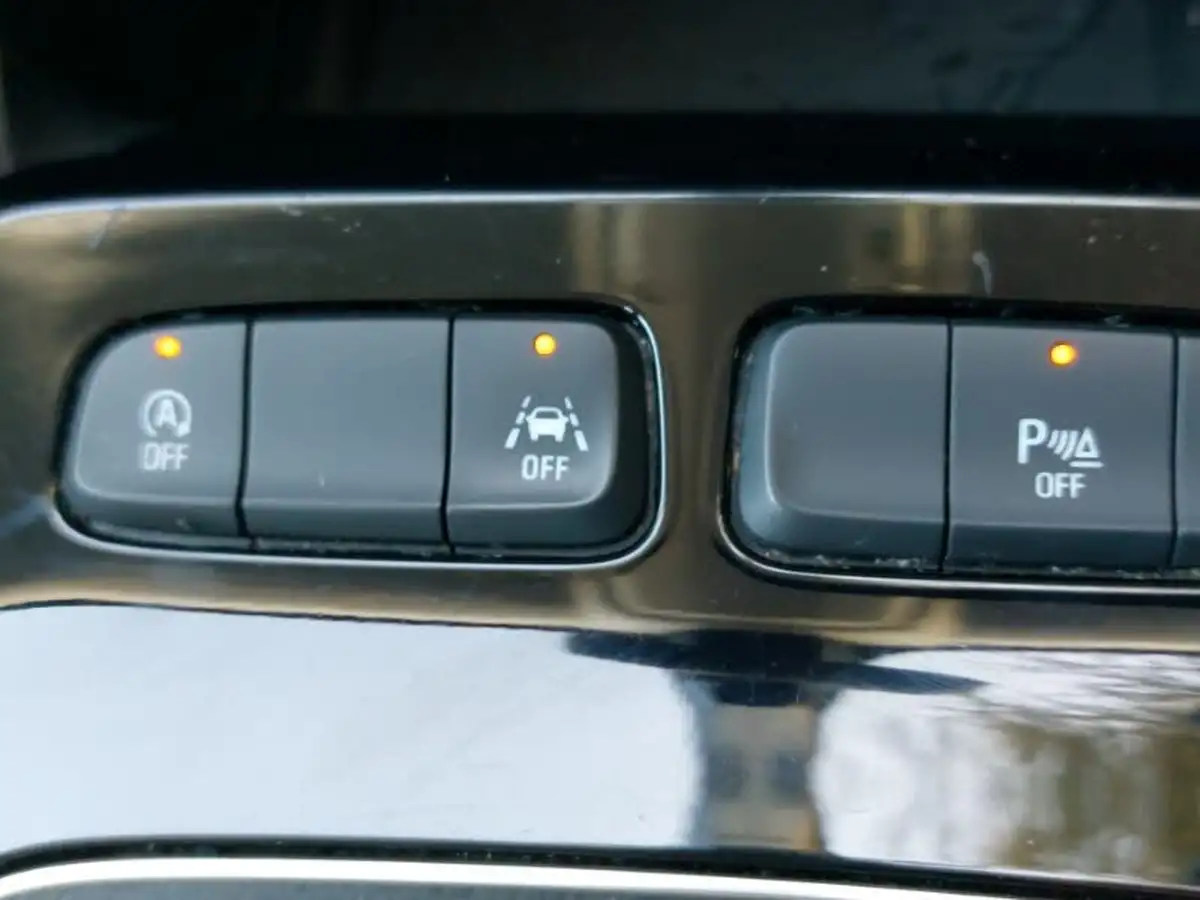 2021-vauxhall-mokka-12-elite-edition-100ps-big-15