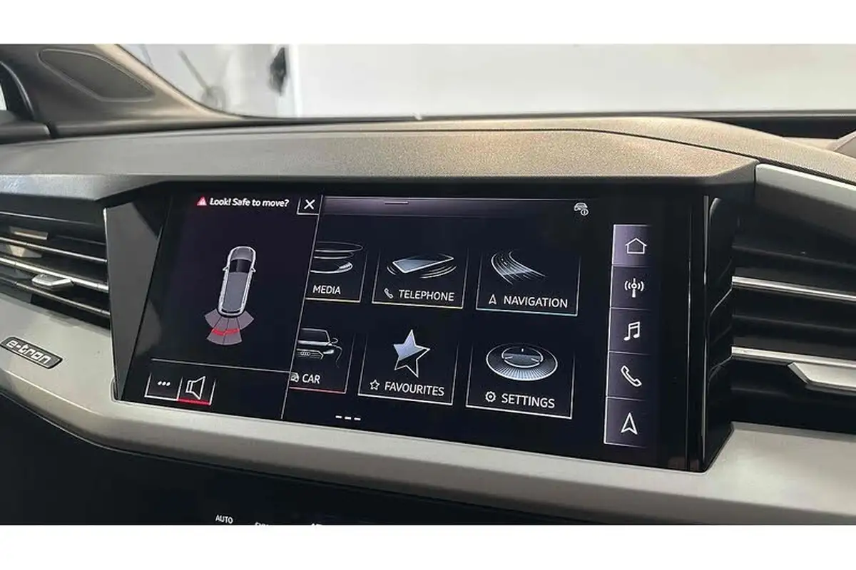 2023-audi-q4-e-tron-35e-sport-station-wagon-big-32