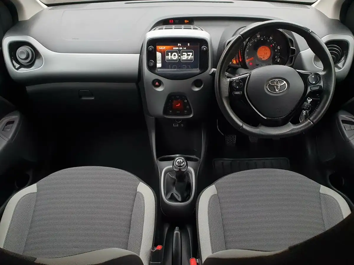 2020-toyota-aygo-10-vvt-i-x-trend-big-12