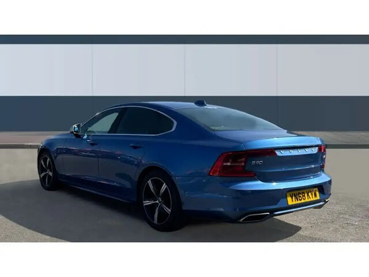 2018-volvo-s90-20td-d4-r-design-big-1