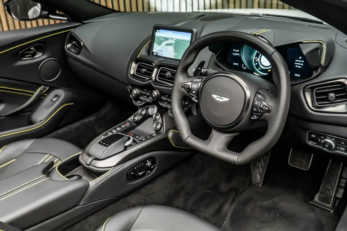 2023-aston-martin-vantage-40-v8-vantage-roadster-auto-big-22