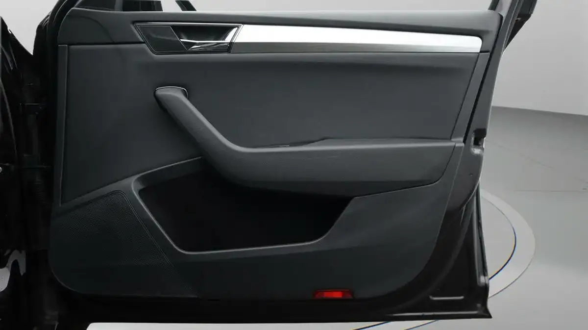 2020-skoda-superb-14-tsi-se-technology-estate-big-15