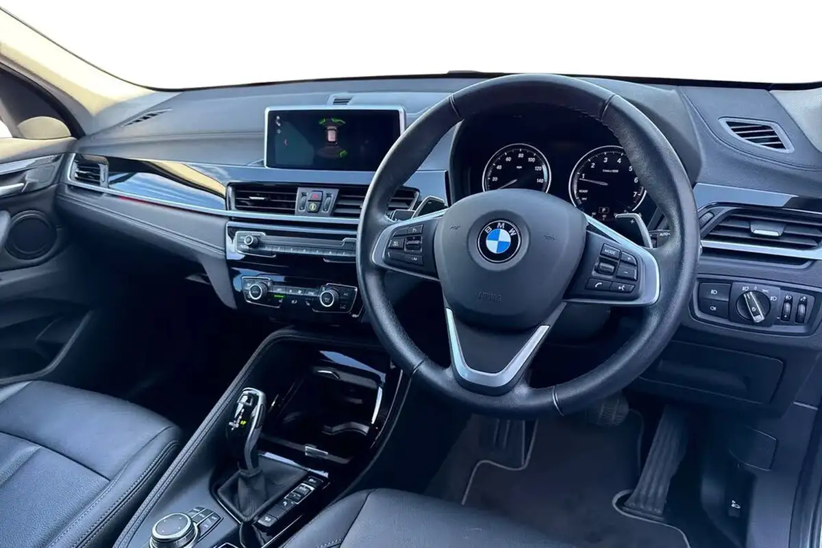2022-bmw-x1-20-xdrive20i-xline-big-17