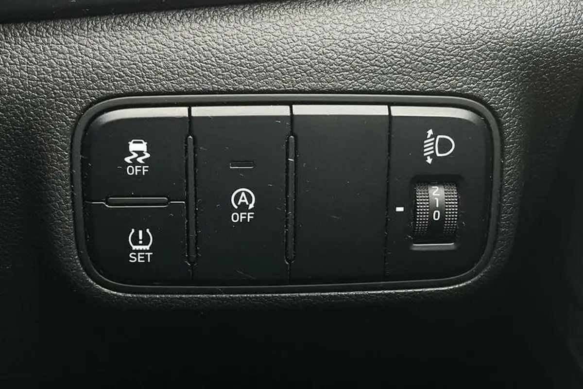 2022-hyundai-bayon-10-t-gdi-se-connect-dct-big-21
