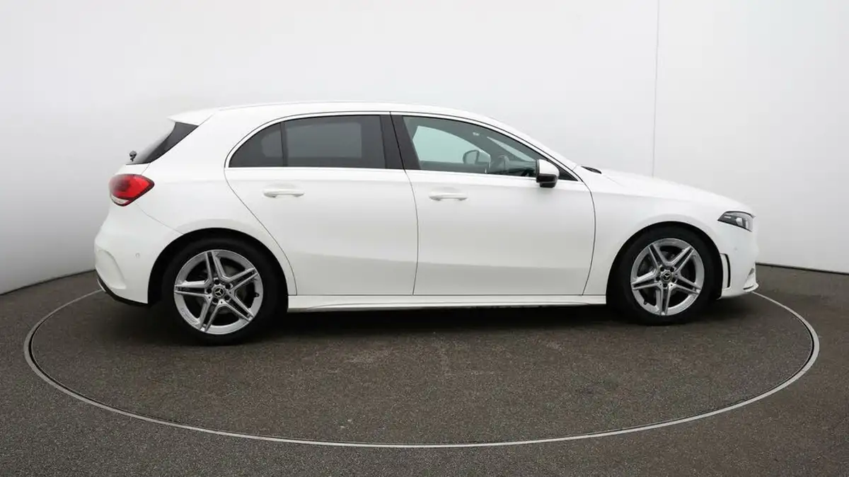 2020-mercedes-benz-a-class-13-a200-amg-line-executive-hatchback-5d-big-8