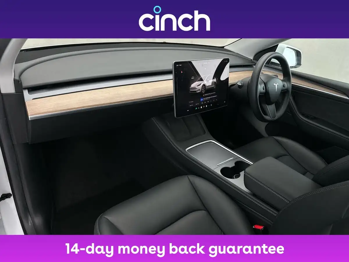 2022-tesla-model-y-e-long-range-big-9