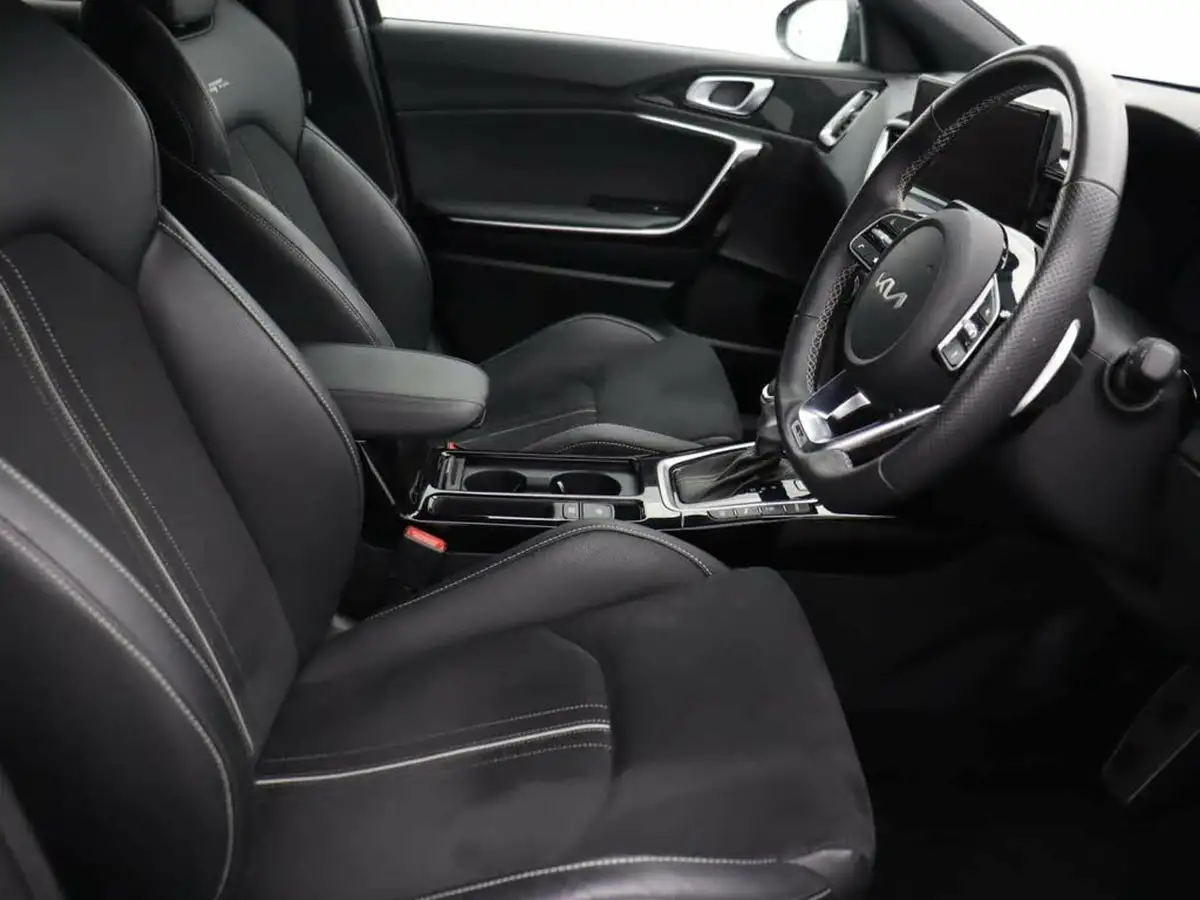 2023-kia-pro-ceed-15-t-gdi-gt-line-s-158bhp-big-21