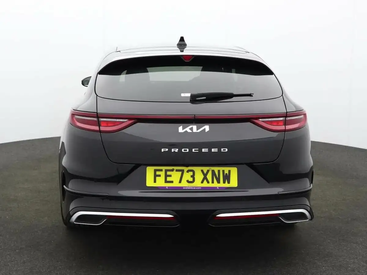 2023-kia-pro-ceed-15-t-gdi-gt-line-s-158bhp-big-2