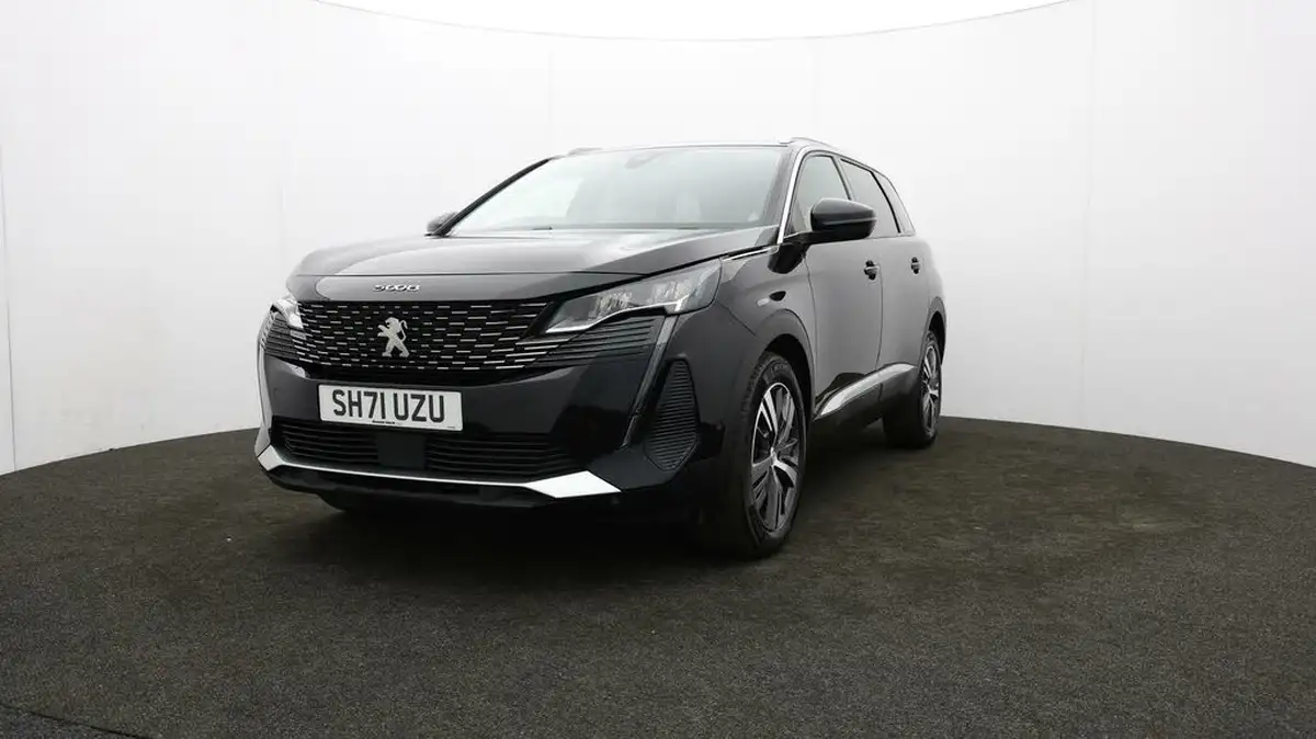 2021-peugeot-5008-suv-12-puretech-allure-big-51
