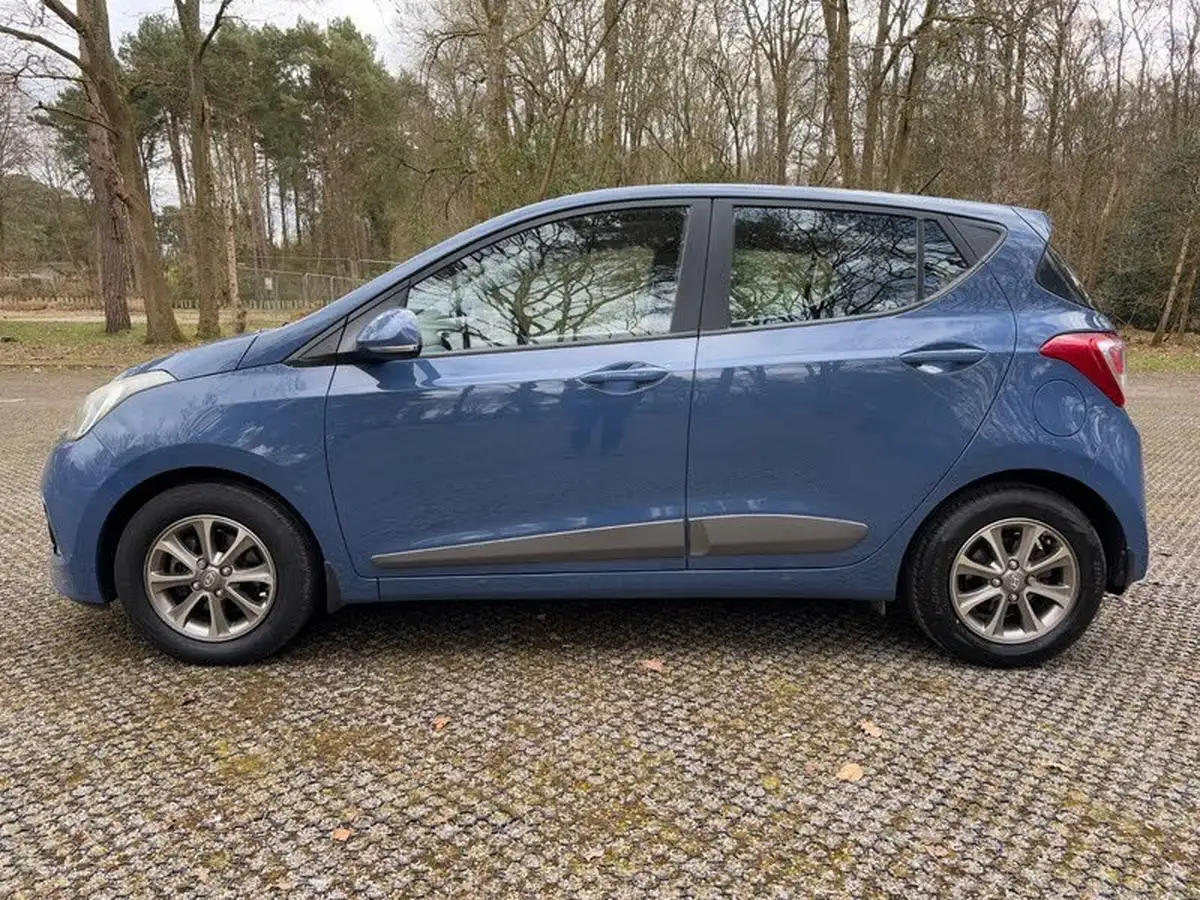 2014-hyundai-i10-10-premium-big-5