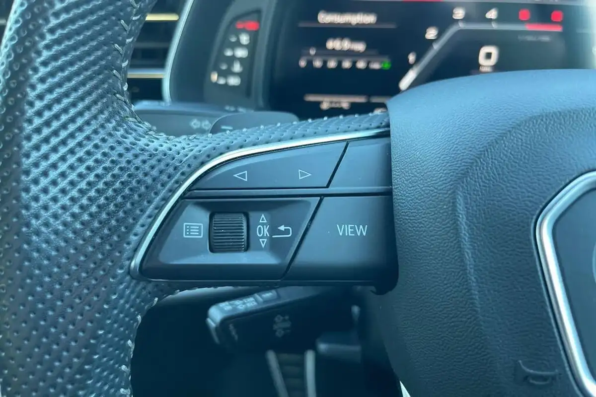 2020-audi-sq7-40tdi-big-26