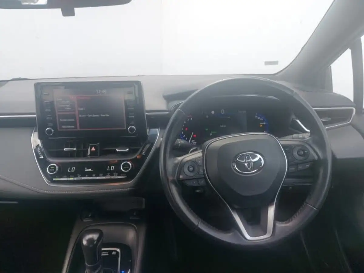2022-toyota-corolla-20-vvt-i-icon-193bhp-hatchback-big-6