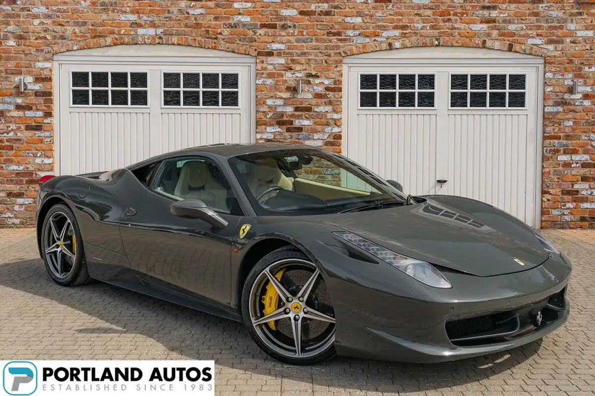 2011-ferrari-458-45-italia-big-0