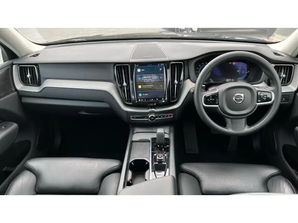 2023-volvo-xc60-20-b5-plus-big-19