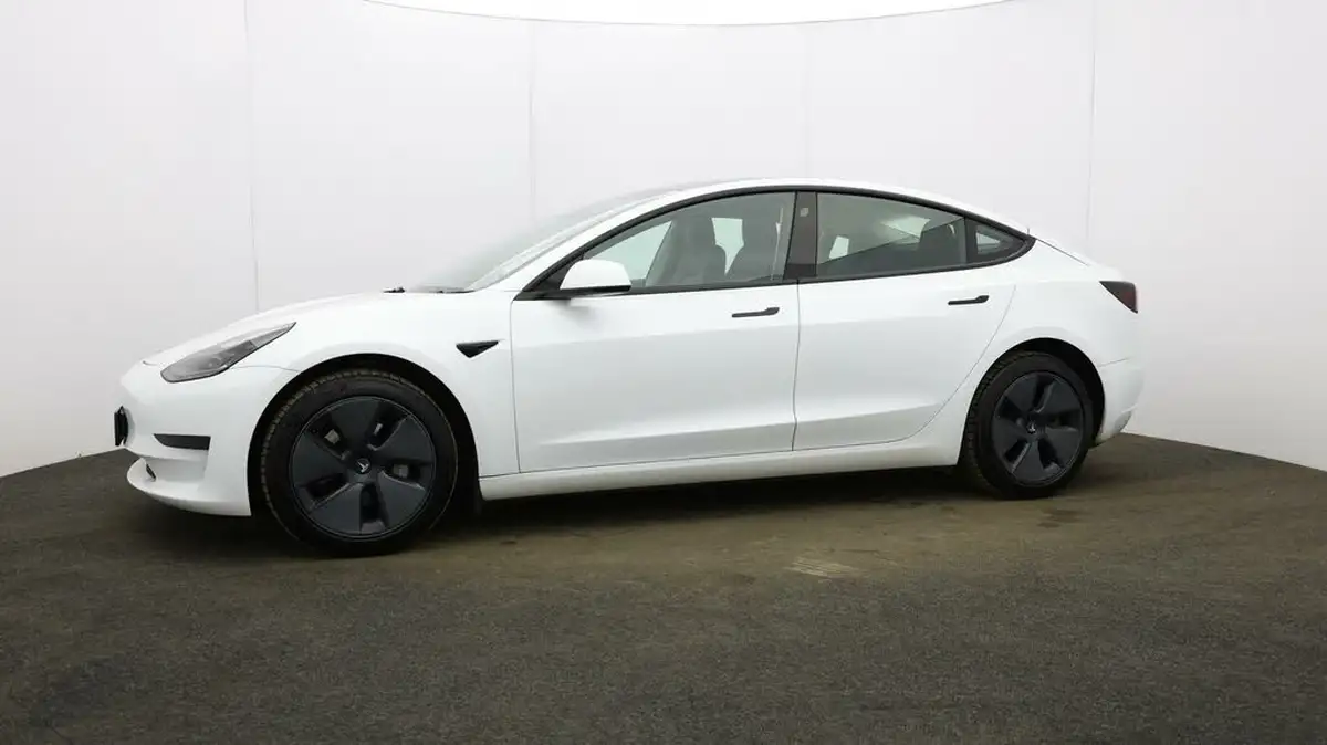 2021-tesla-model-3-e-standard-plus-big-26