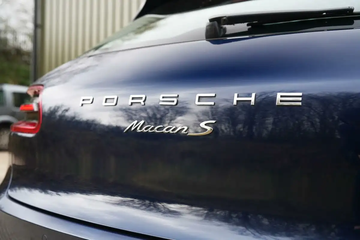 2016-porsche-macan-30td-s-big-71