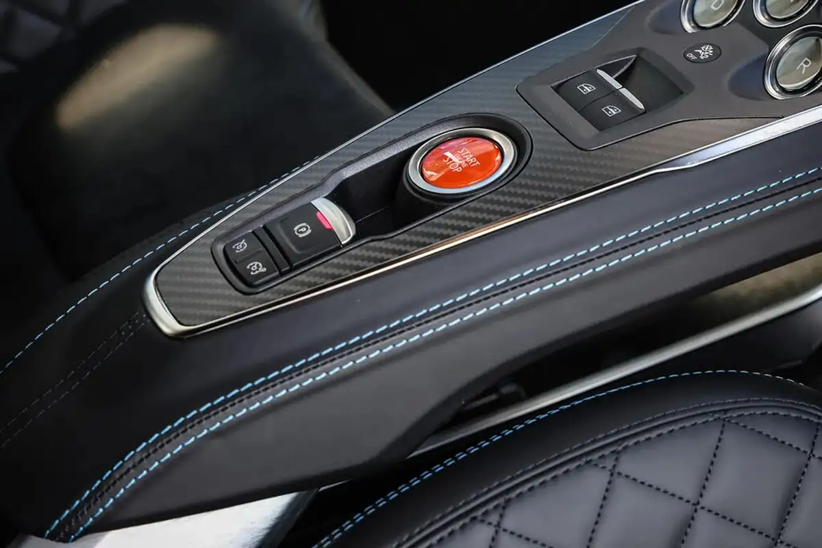 2024-alpine-a110-18-t-no-trim-big-34