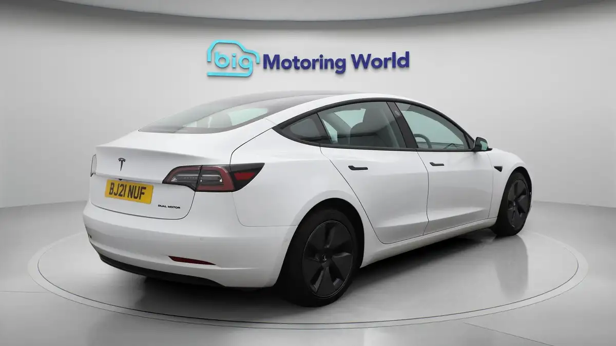 2021-tesla-model-3-e-long-range-4x4-big-7