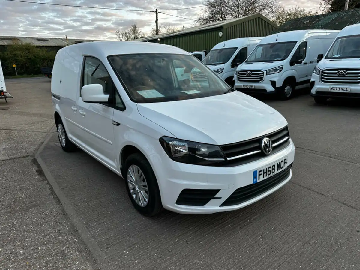 2019-volkswagen-caddy-20tdi-c20-trendline-bmt-102pseu6-dsg-big-11