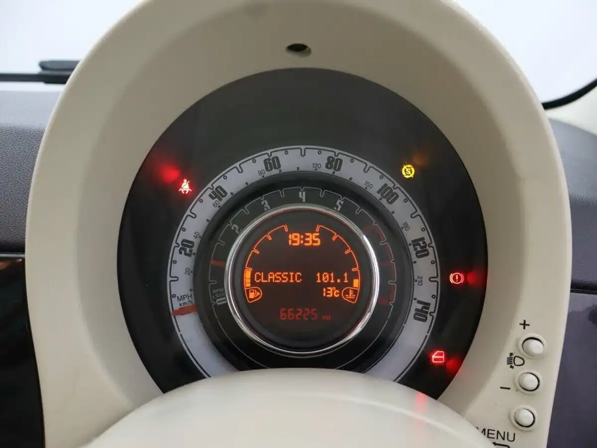 2015-fiat-500-12-lounge-ss-big-12