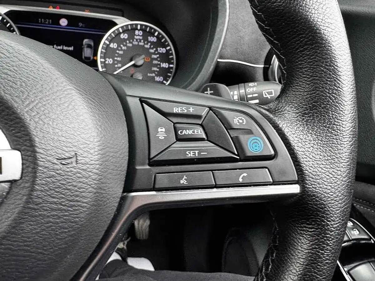 2021-nissan-juke-10-dig-t-tekna-dct-big-35