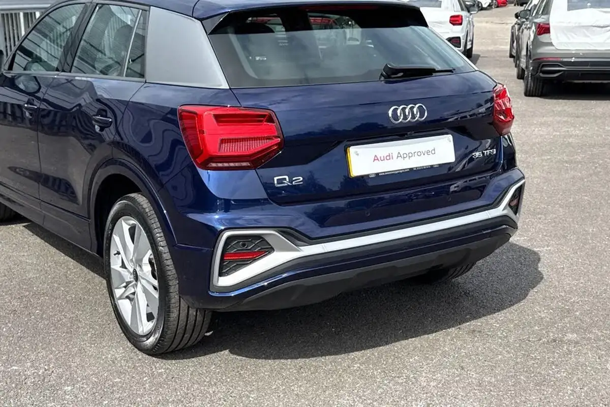 2022-audi-q2-15-35-tfsi-s-line-tronic-big-14
