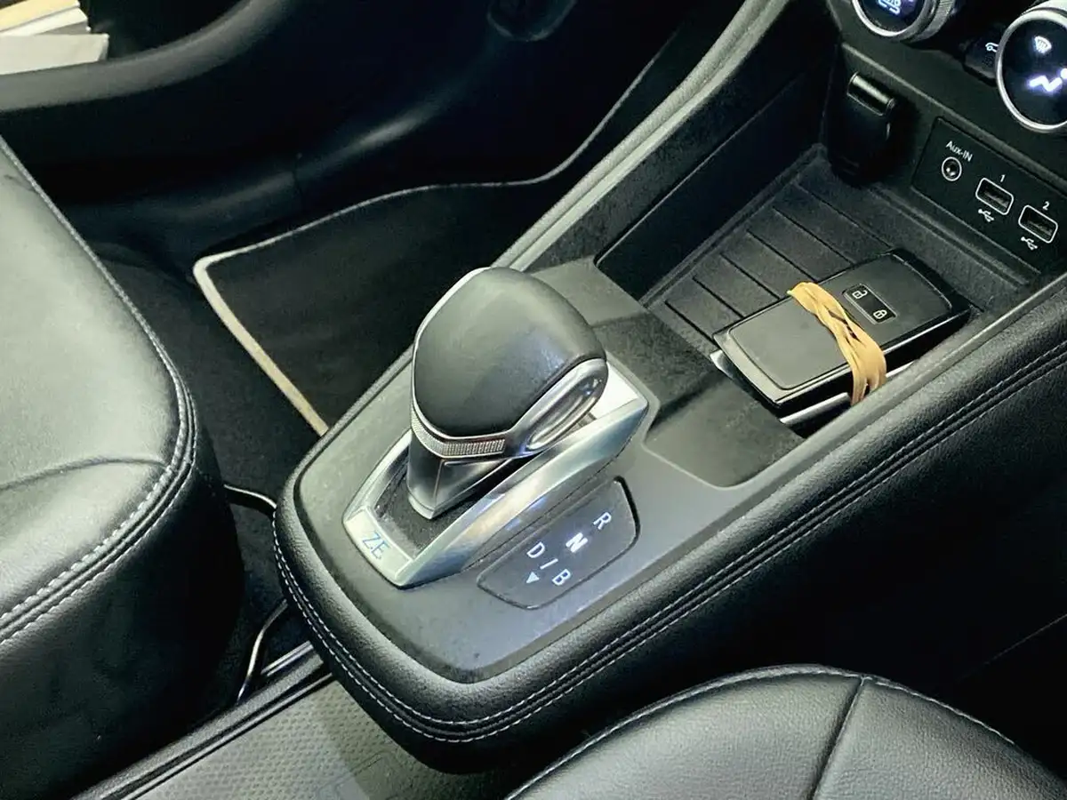 2020-renault-zoe-e-i-gt-line-rapid-charge-big-21