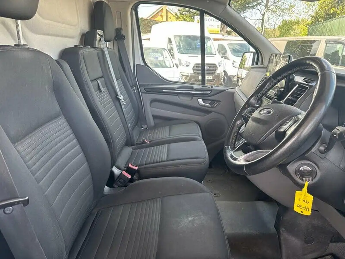2020-ford-transit-custom-20tdci-300-l1h1-limited-170pseu6dt-panel-van-auto-big-24