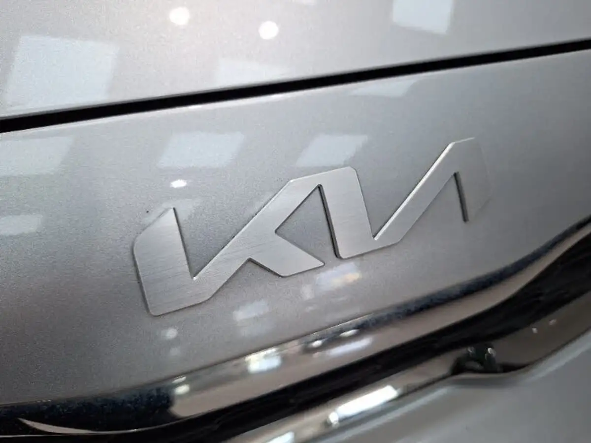 2022-kia-picanto-10-2-auto-seq-big-18